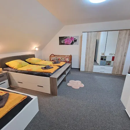 בית נופש Podbrdska Nechanice (Plzen)